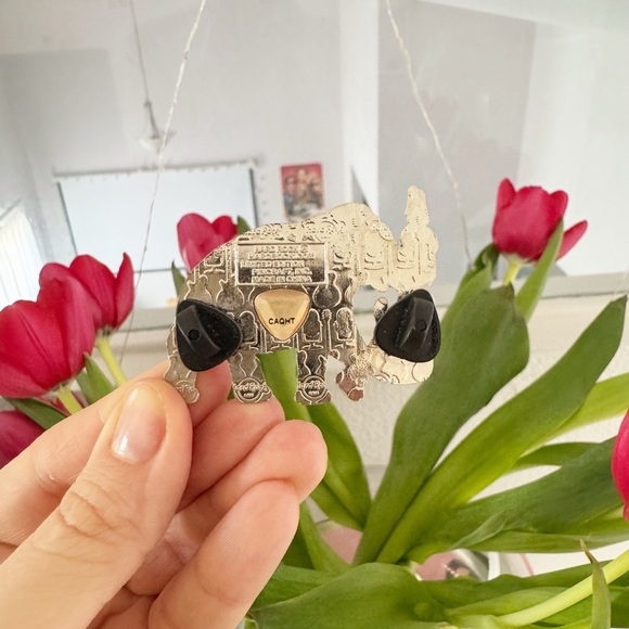 Hard Rock Cafe Vintage Scotland Edinburgh Elephant Pin Limited Edition - Picture 2 of 2